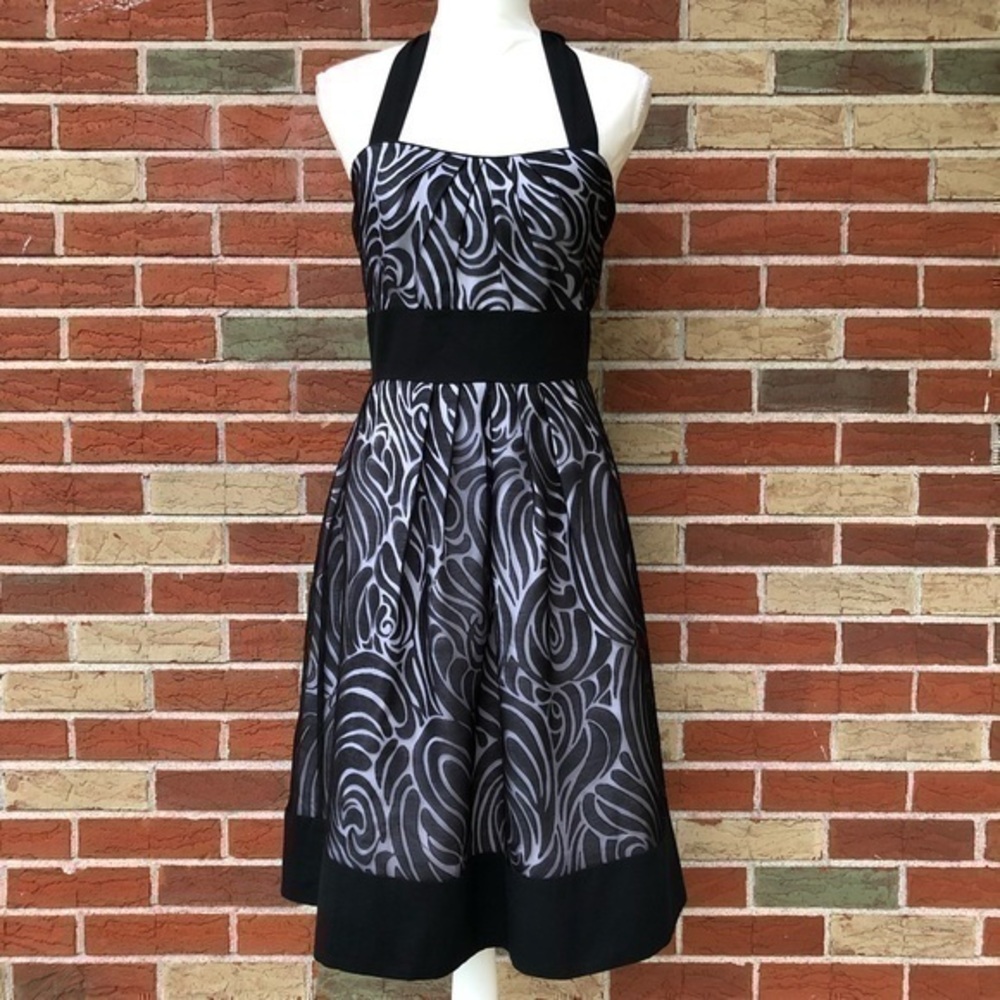 White House Black Market Burnout NWT Tie Neck A-line Black White Halter Dress 👗